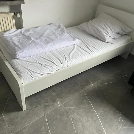 Benk 24h Nr 1 Perfekt Fuer Bis Zu 6 Personen *