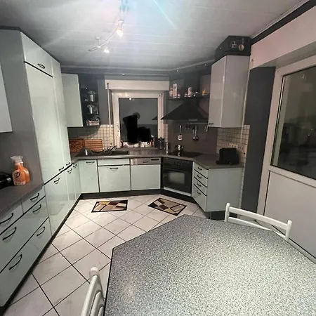 Benk 24h Nr 1 Perfekt Fuer Bis Zu 6 Personen Apartment *