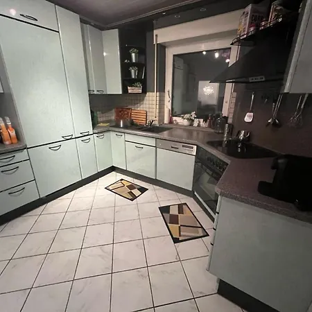 Benk 24h Nr 1 Perfekt Fuer Bis Zu 6 Personen * Hofheim am Taunus