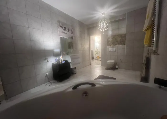 Benk 24h Nr 1 Perfekt Fuer Bis Zu 6 Personen