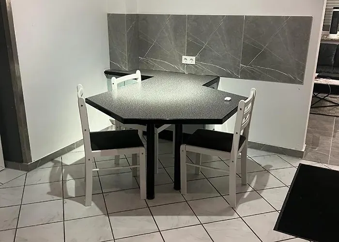 Benk 24h Nr 1 Perfekt Fuer Bis Zu 6 Personen Apartmán