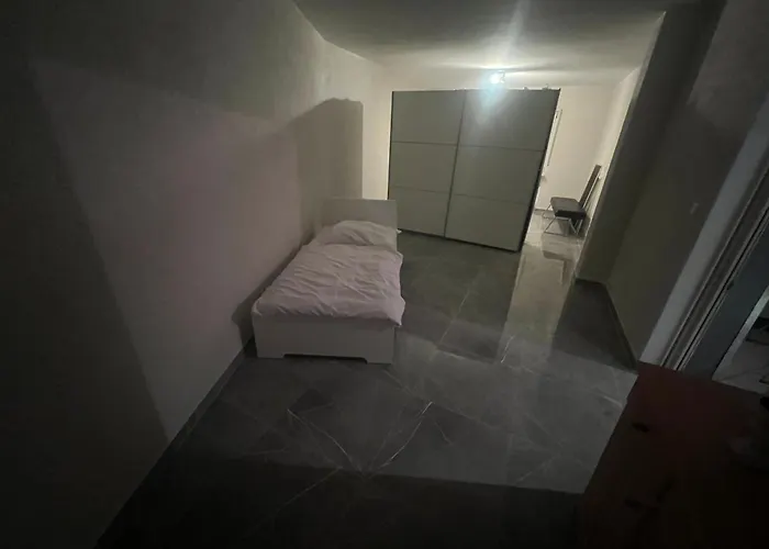 Benk 24h Nr 1 Perfekt Fuer Bis Zu 6 Personen Hofheim am Taunus